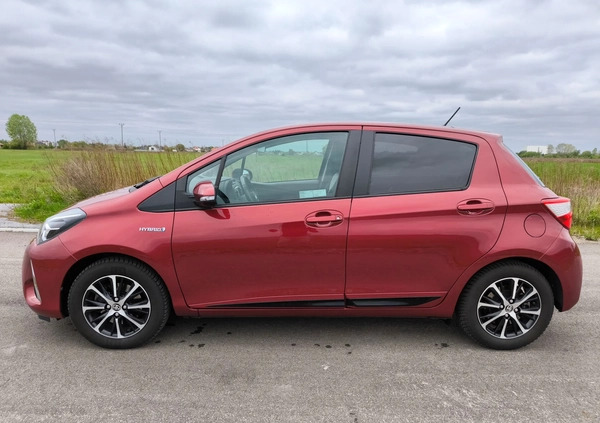 Toyota Yaris cena 66000 przebieg: 52500, rok produkcji 2018 z Puszczykowo małe 121